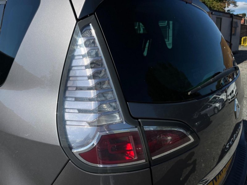 RENAULT SCENIC