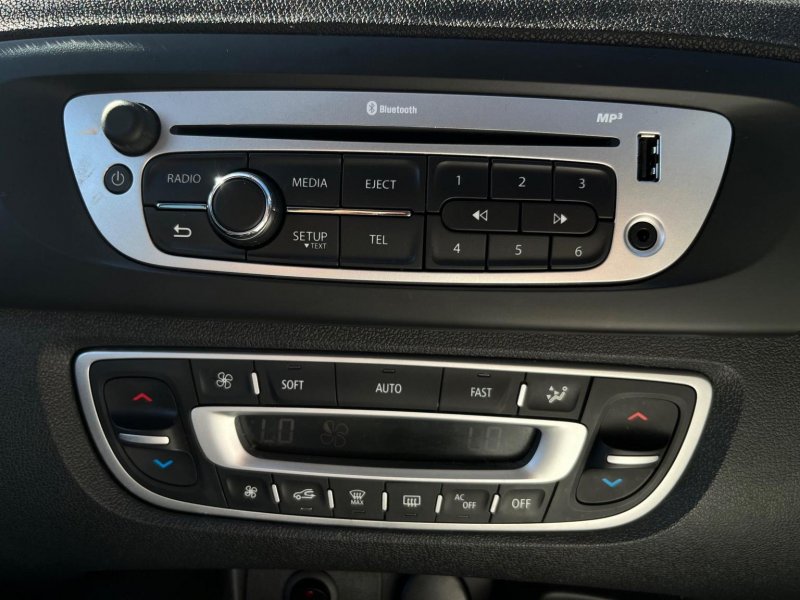 RENAULT SCENIC
