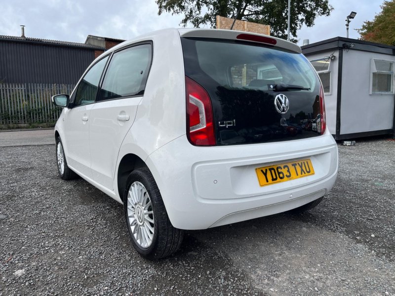 VOLKSWAGEN UP