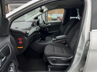 MERCEDES-BENZ B CLASS
