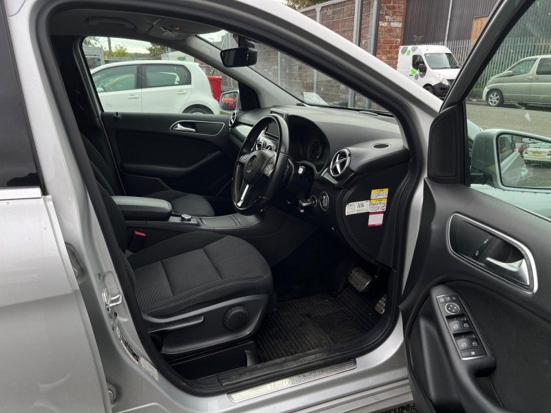 MERCEDES-BENZ B CLASS