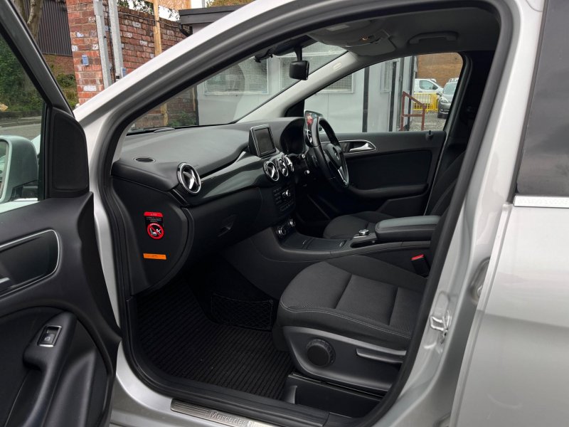 MERCEDES-BENZ B CLASS