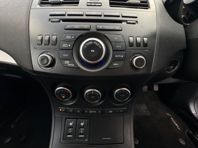 MAZDA MAZDA3