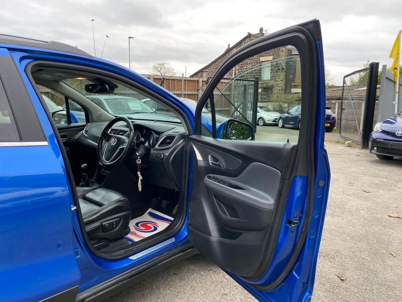 VAUXHALL MOKKA