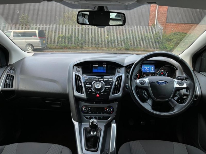 FORD FOCUS