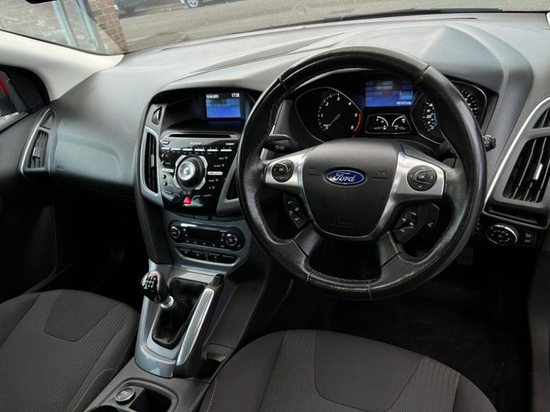 FORD FOCUS