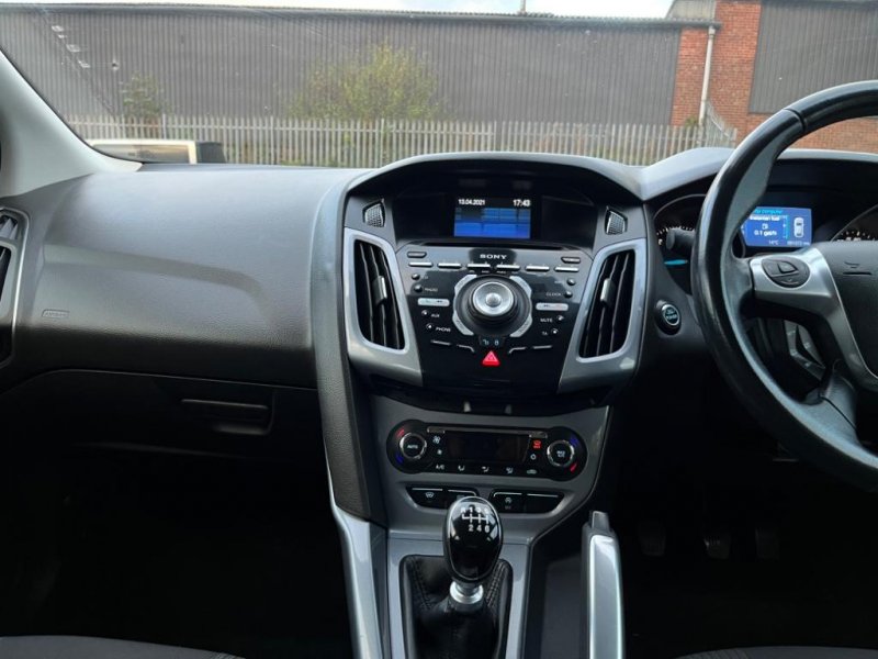 FORD FOCUS
