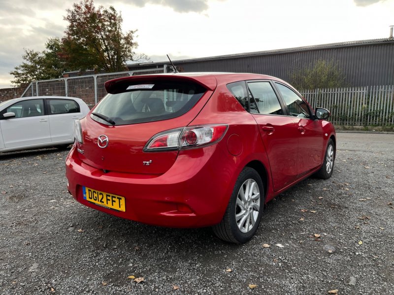 MAZDA MAZDA3