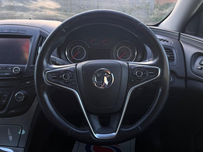 VAUXHALL INSIGNIA
