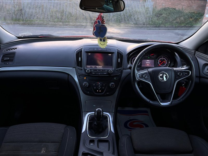 VAUXHALL INSIGNIA