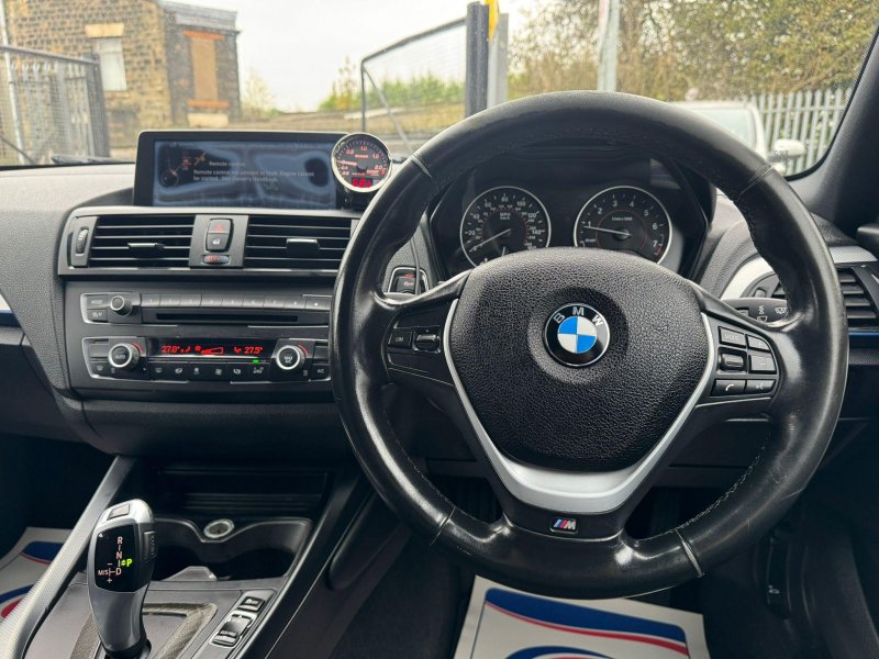 BMW 1 SERIES