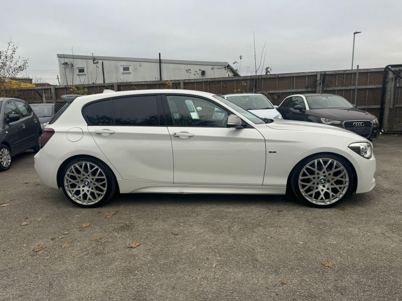 BMW 1 SERIES