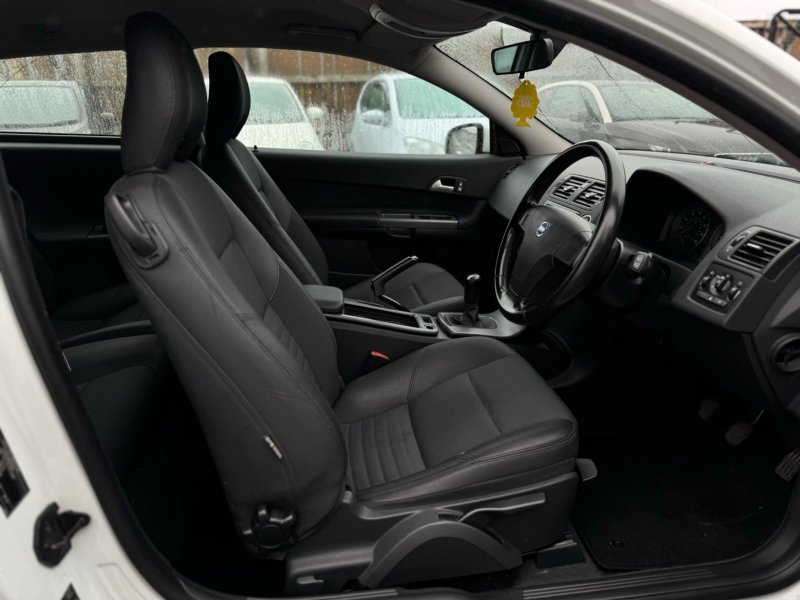 VOLVO C30