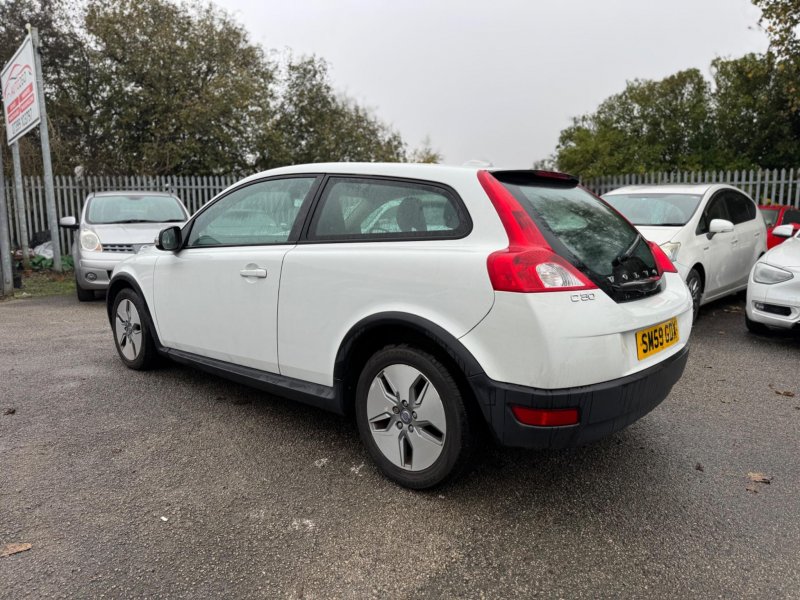 VOLVO C30