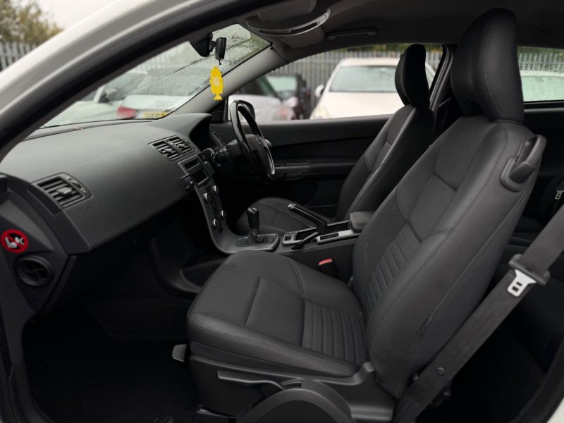 VOLVO C30