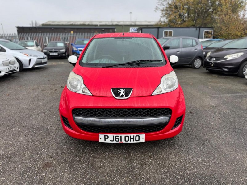 PEUGEOT 107