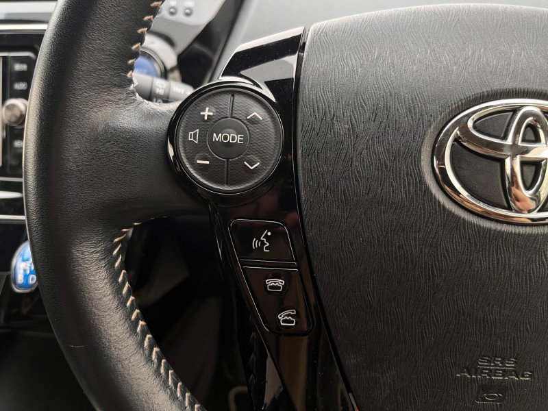 TOYOTA PRIUS+