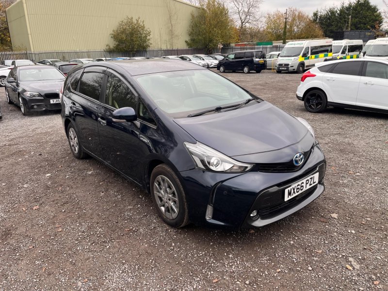 TOYOTA PRIUS+
