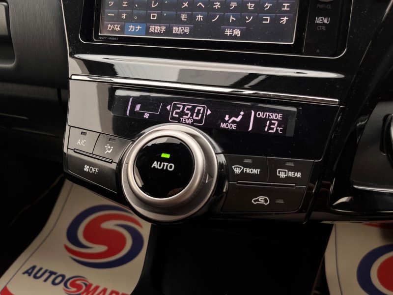 TOYOTA PRIUS+