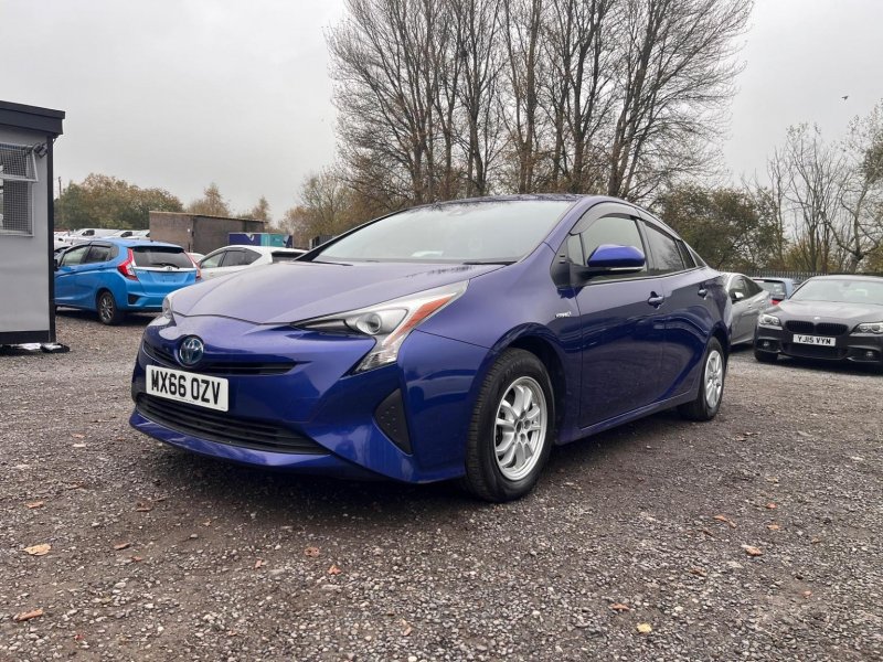 TOYOTA PRIUS
