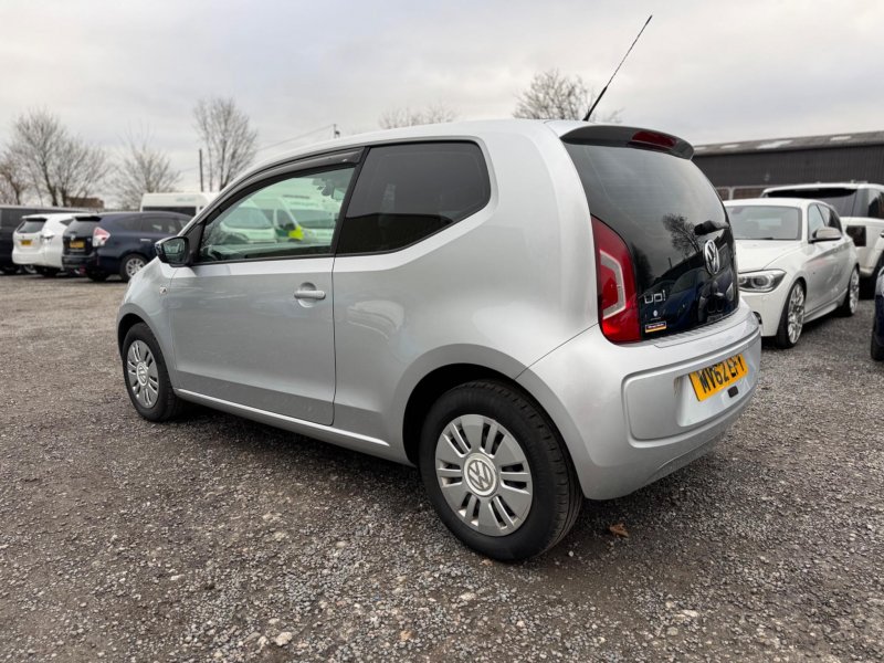 VOLKSWAGEN UP
