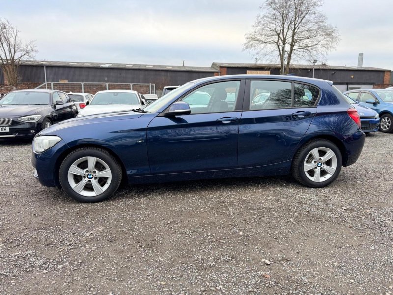 BMW 1 SERIES