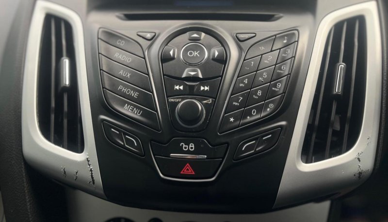 FORD FOCUS