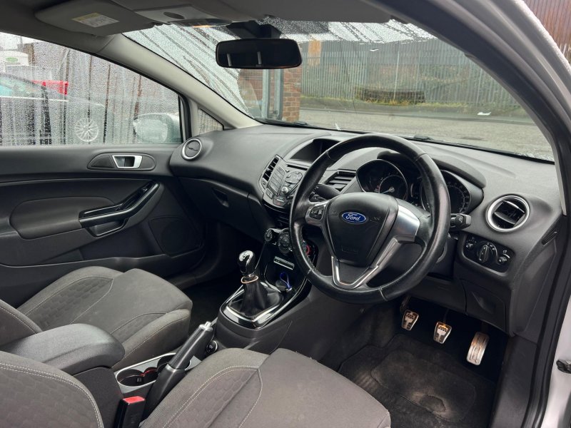 FORD FIESTA