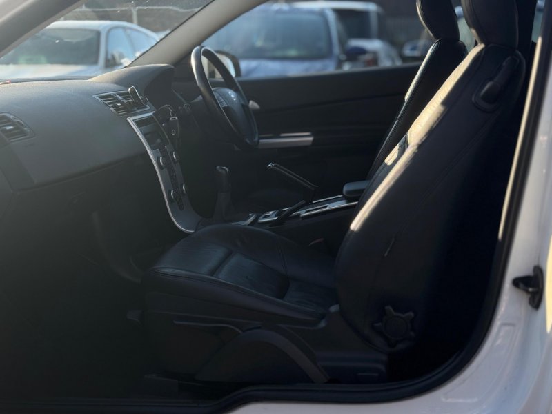 VOLVO C30