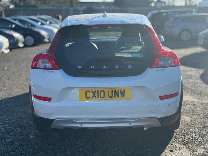 VOLVO C30