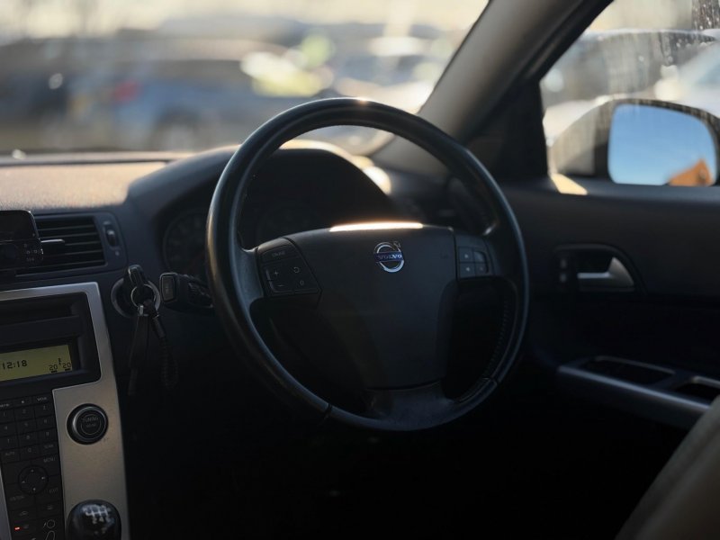 VOLVO C30