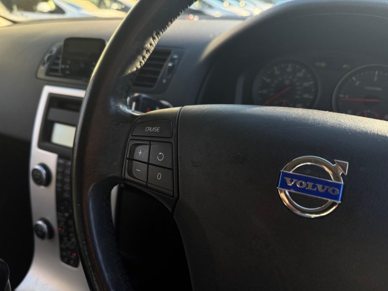 VOLVO C30