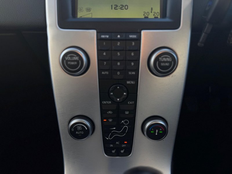 VOLVO C30