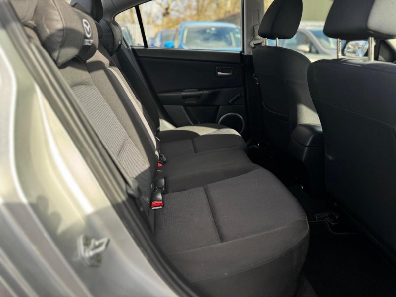 MAZDA MAZDA3