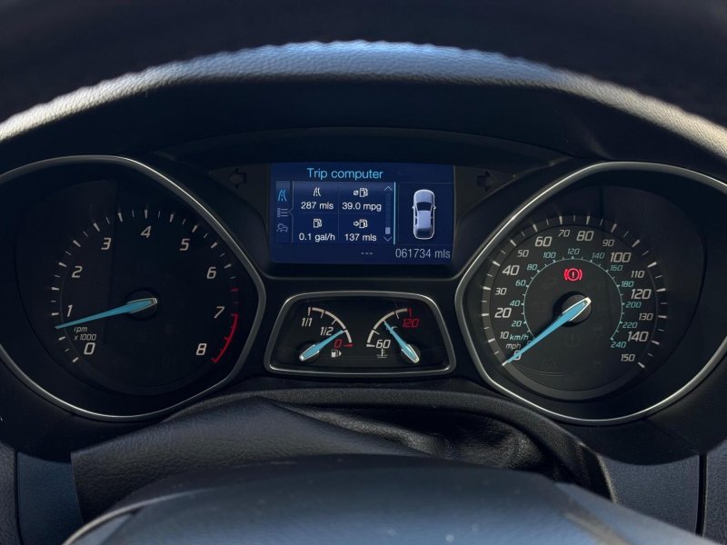 FORD FOCUS